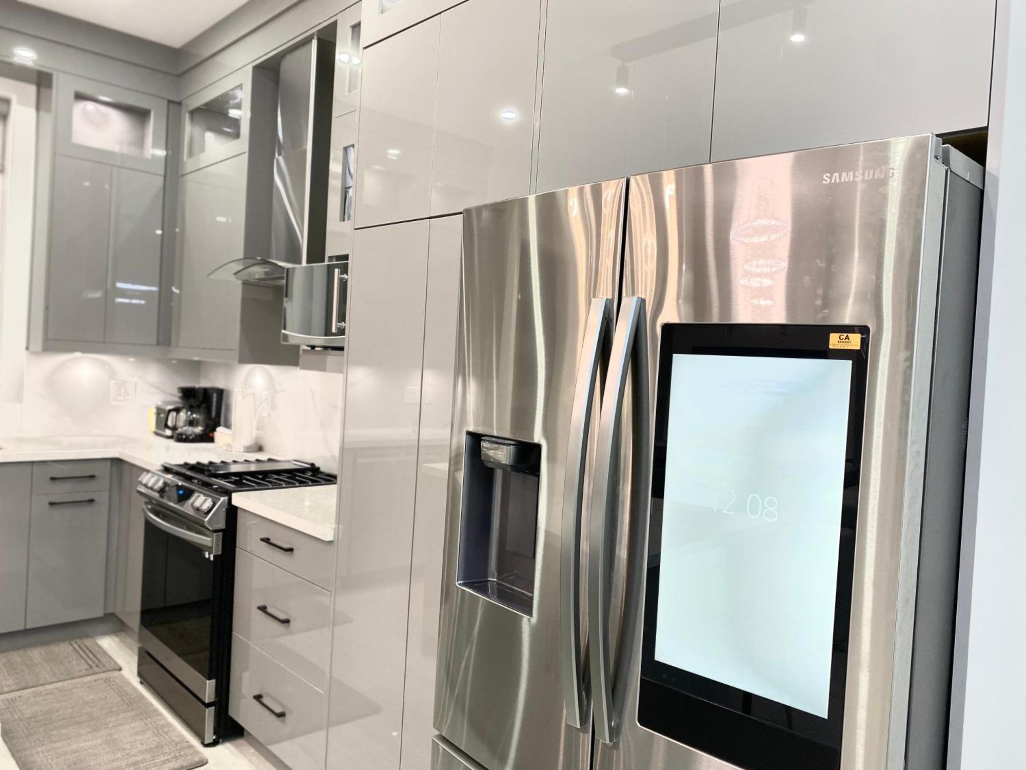 Apartamento Modern And New House Near Pne With Big Garden And Free Parking Vancouver Exterior foto
